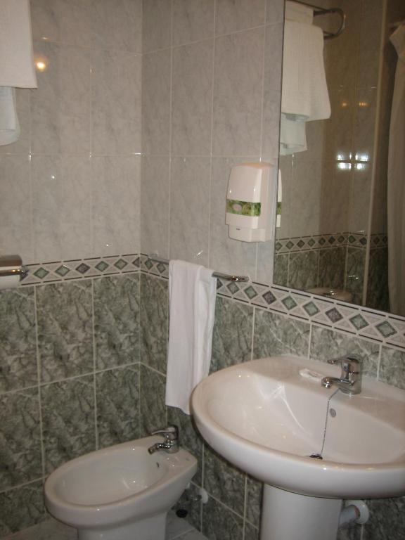 Hostal Madruga Elche Pokoj fotografie